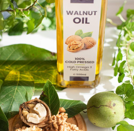 Unrefined extra virgin walnut oil